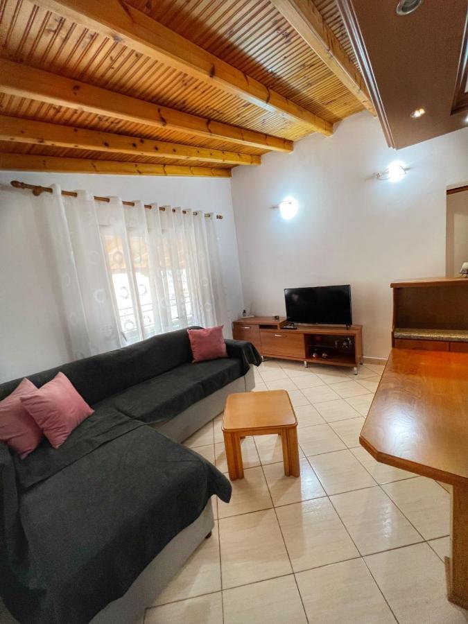 Alex Apartments Sarande Exterior photo