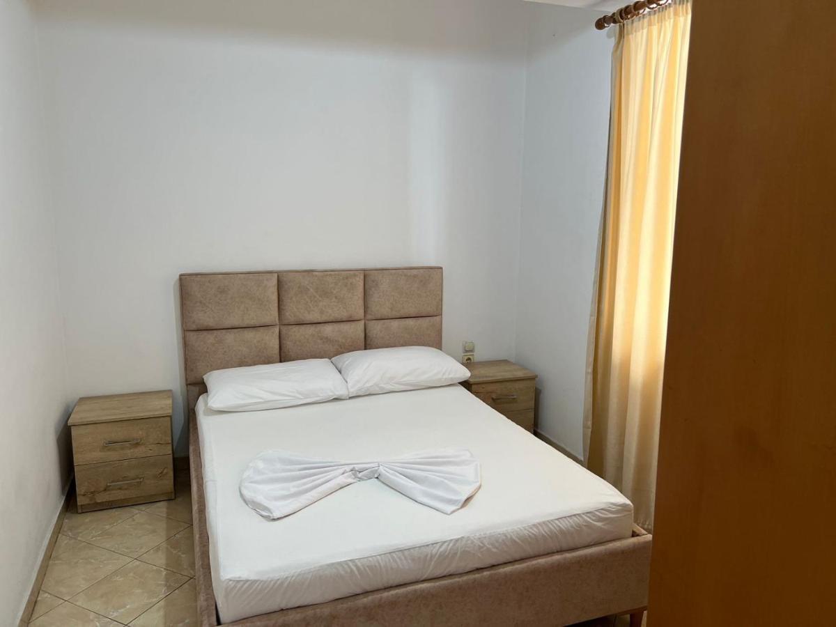Alex Apartments Sarande Exterior photo