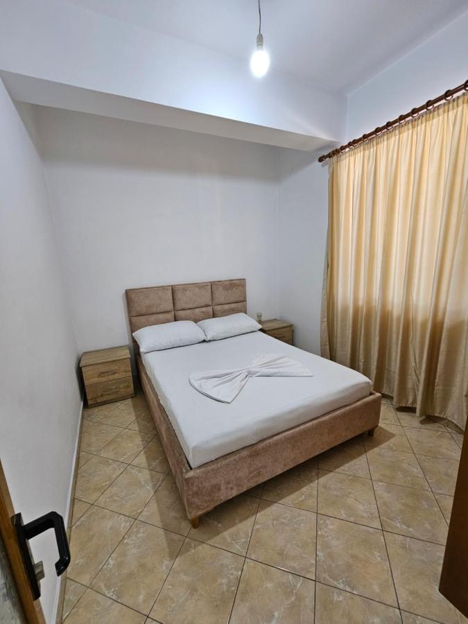Alex Apartments Sarande Exterior photo